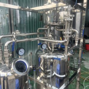 nồi chưng cất tinh dầu chân không